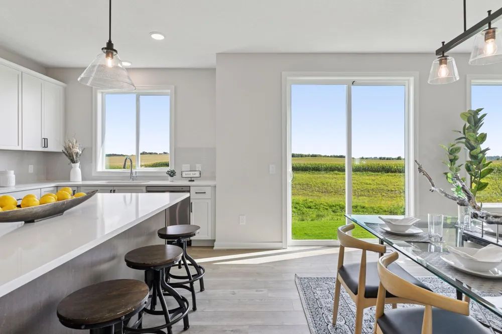 10115 Blackmoor Road Woodbury, MN 55129
