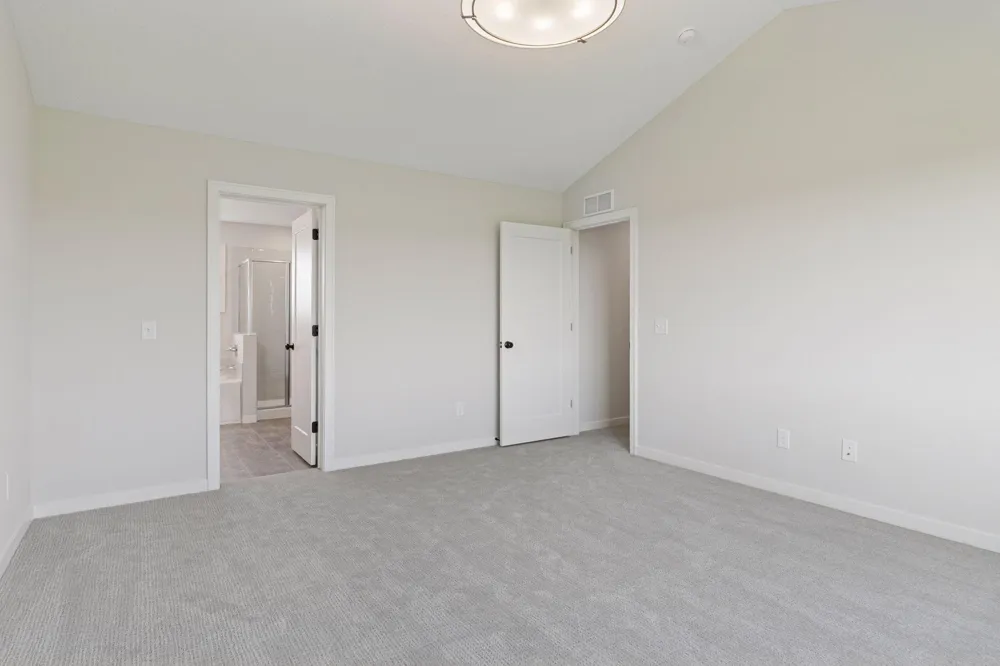 10115 Blackmoor Road Woodbury, MN 55129