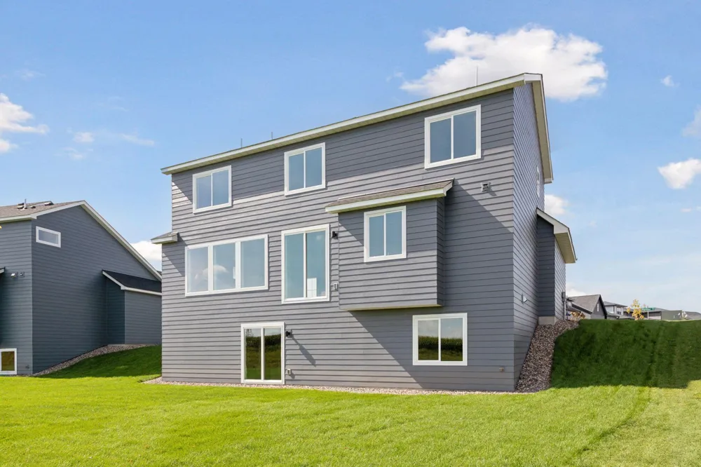 10115 Blackmoor Road Woodbury, MN 55129