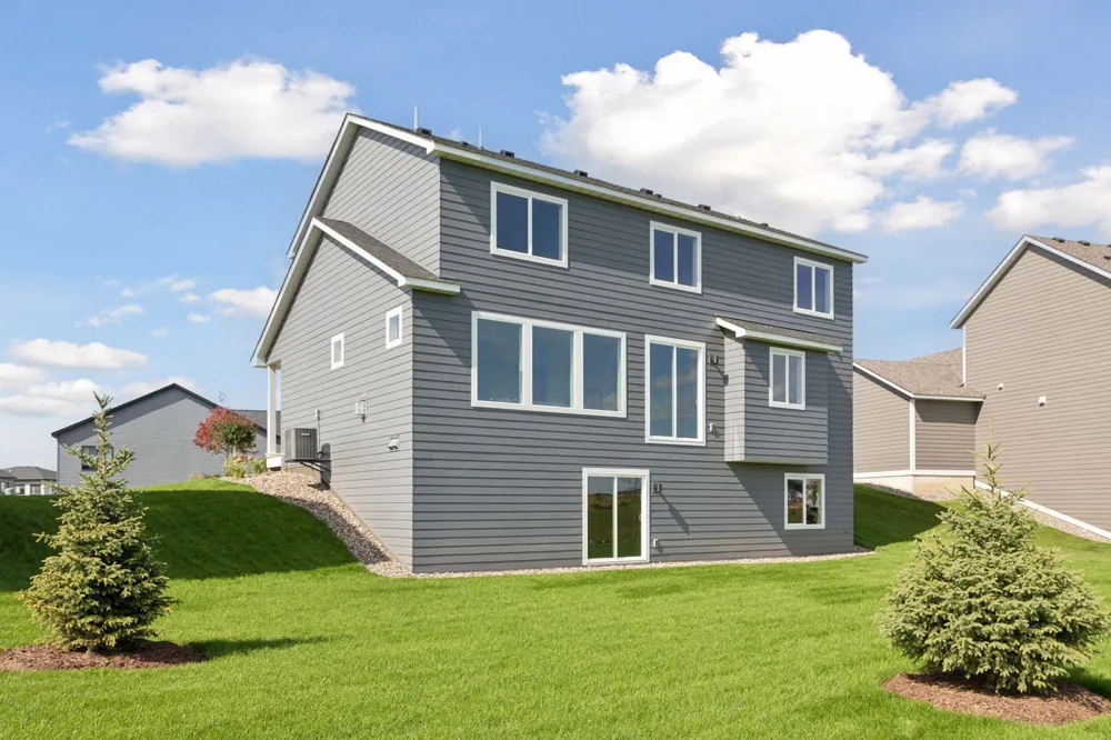 10115 Blackmoor Road Woodbury, MN 55129
