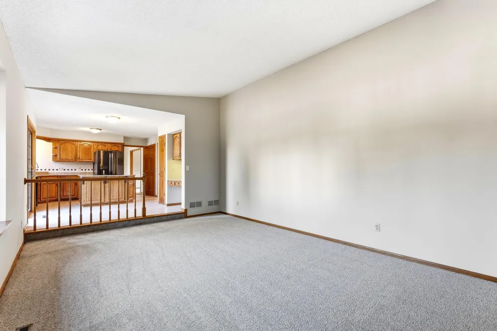 8160 Neal Avenue Stillwater, MN 55082
