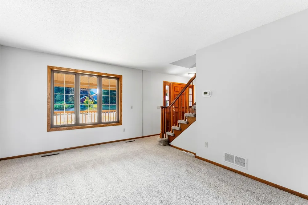 8160 Neal Avenue Stillwater, MN 55082