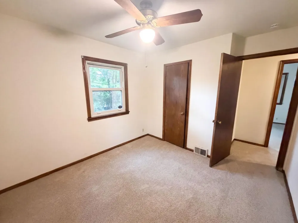 2804 Churchill Street Roseville, MN 55113