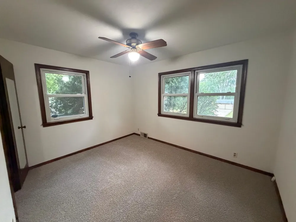 2804 Churchill Street Roseville, MN 55113