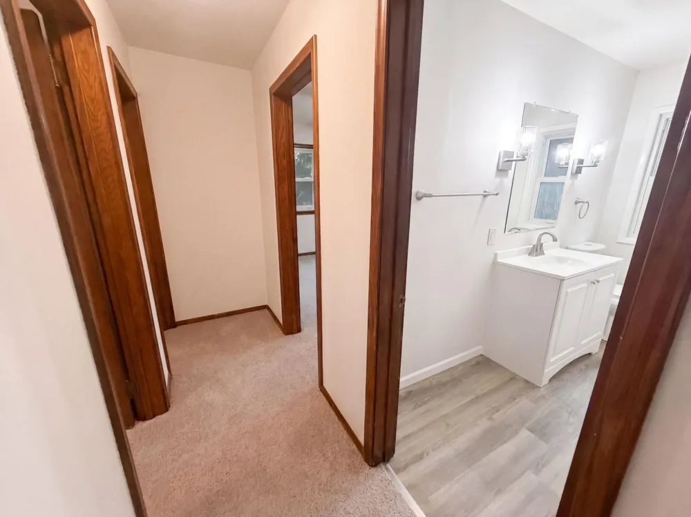 2804 Churchill Street Roseville, MN 55113
