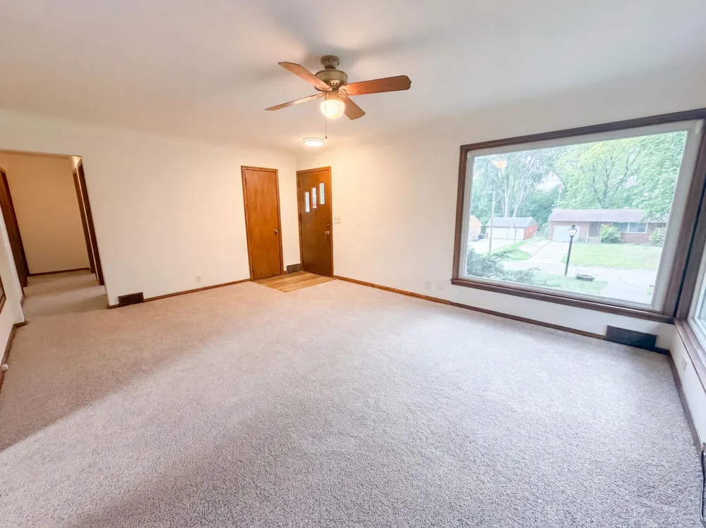 2804 Churchill Street Roseville, MN 55113