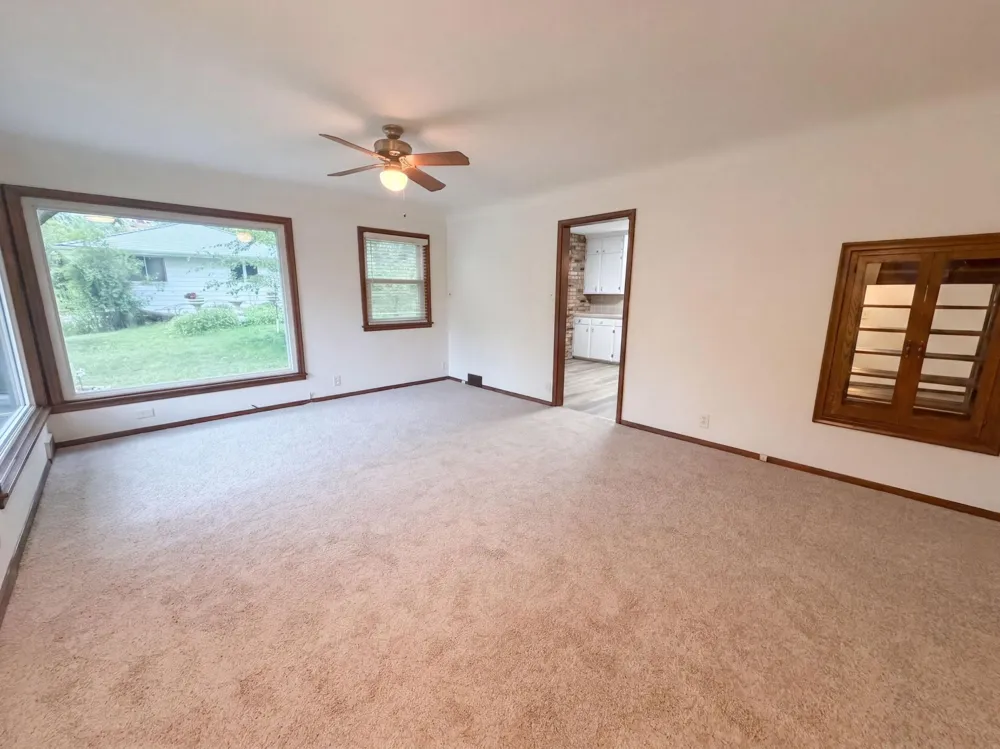 2804 Churchill Street Roseville, MN 55113