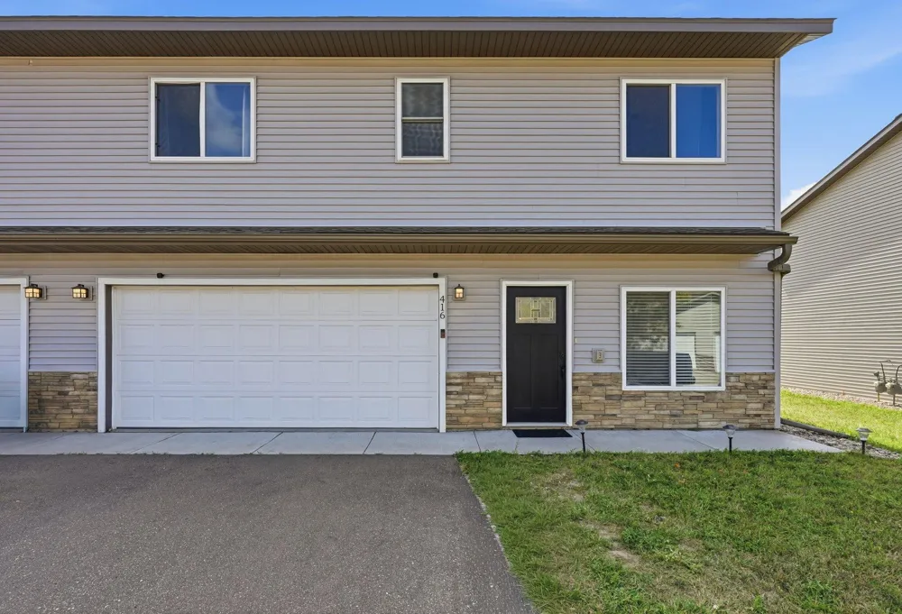 416 Sierra Place Roberts, WI 54023