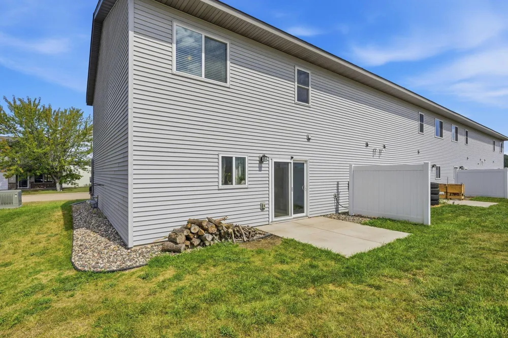 416 Sierra Place Roberts, WI 54023