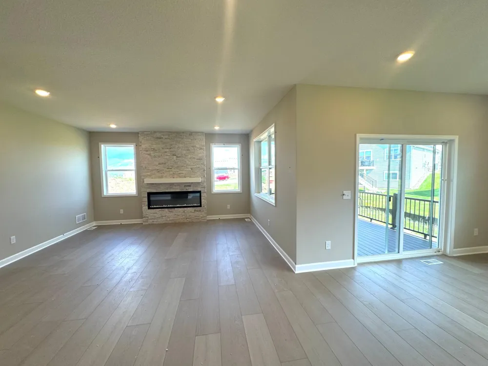 20096 Ginseng Way Lakeville, MN 55044