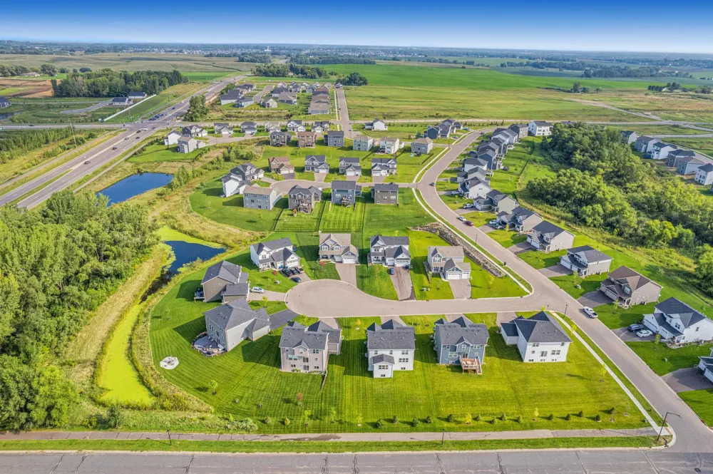 20096 Ginseng Way Lakeville, MN 55044