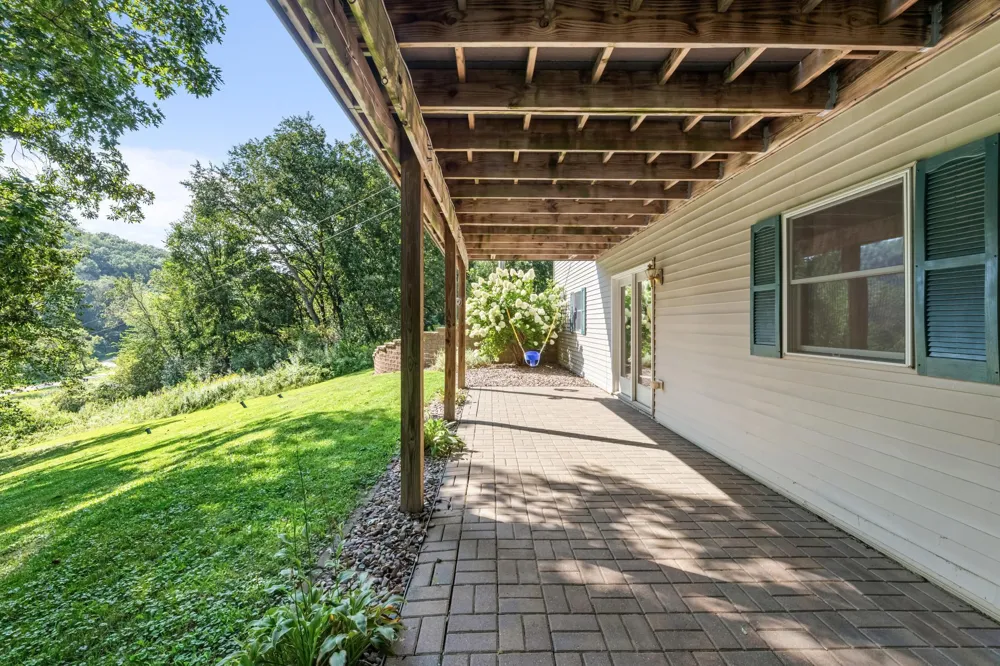 6648 Gonia Drive Caledonia, MN 55921