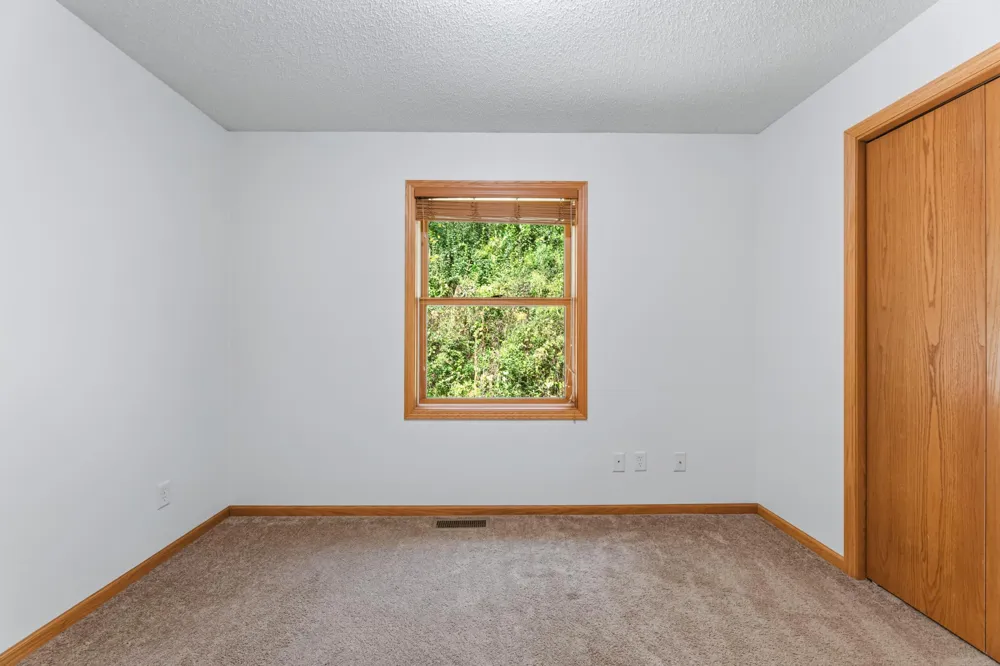 6648 Gonia Drive Caledonia, MN 55921