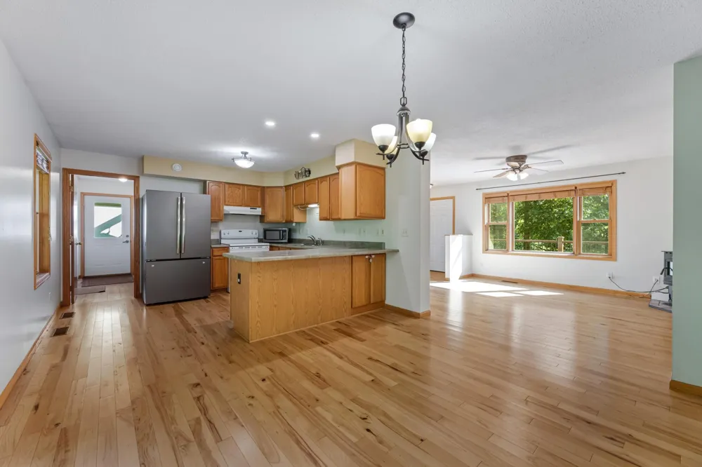 6648 Gonia Drive Caledonia, MN 55921