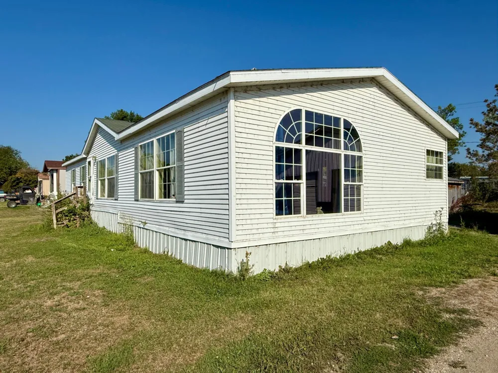 1226 9th Street SW Valley City, ND 58072