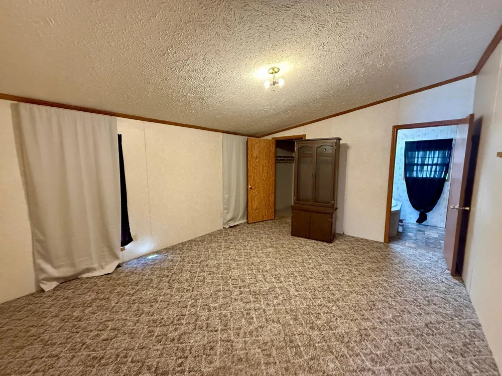1226 9th Street SW Valley City, ND 58072