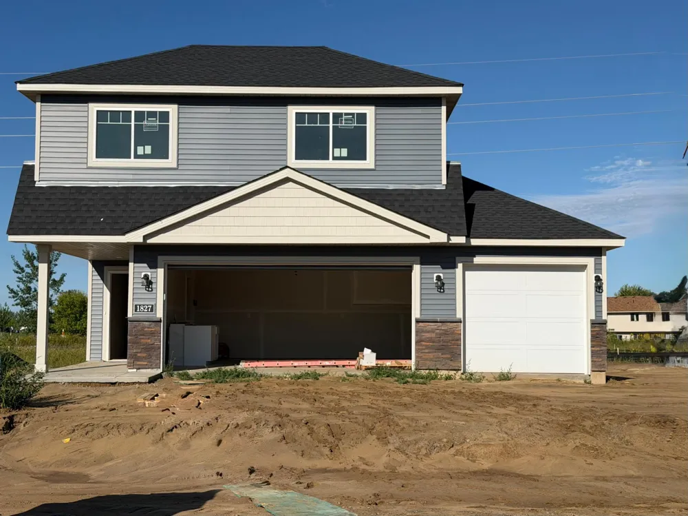 1827 Pierce Street S Cambridge, MN 55008