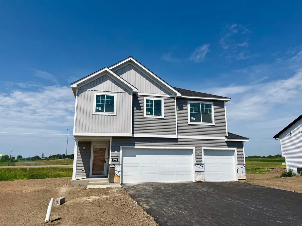 1821 Pierce Street S Cambridge, MN 55008