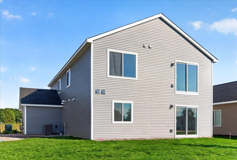 1815 Pierce Street S Cambridge, MN 55008