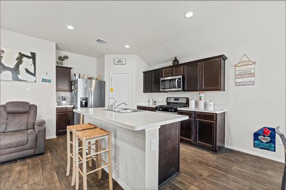 21202 Ivy Woods Court New Caney, TX 77357