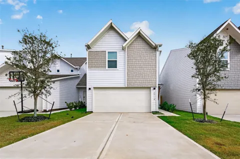 2714 Discovery Trails Court