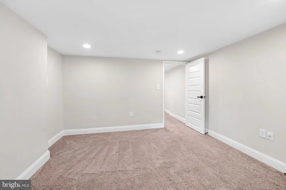3417 E PRATT STREET Baltimore, MD 21224