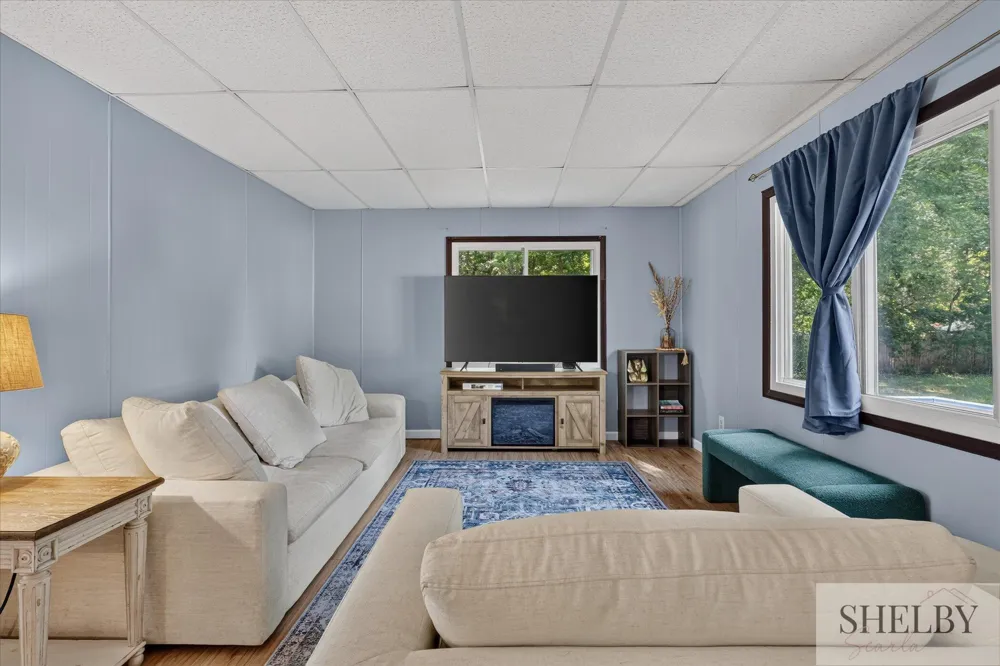 14200 Sparta Avenue Kent City, MI 49330