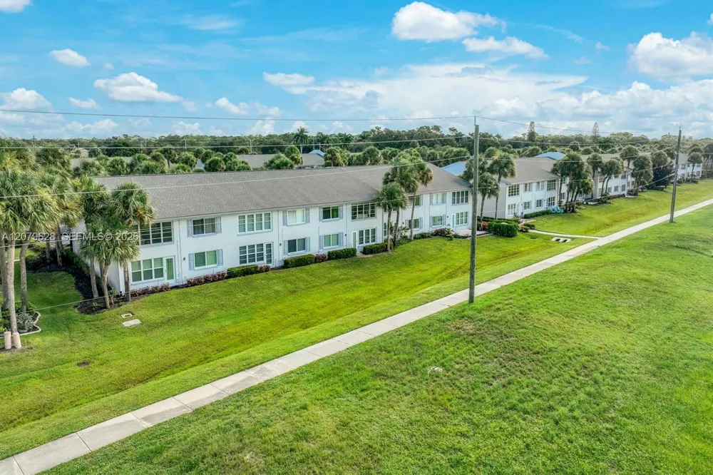 4038 Northlight Dr #1506 Naples, FL 34112