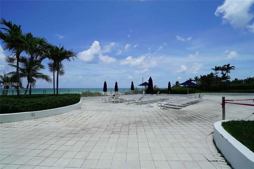 5161 Collins Ave #1101 Miami Beach, FL 33140