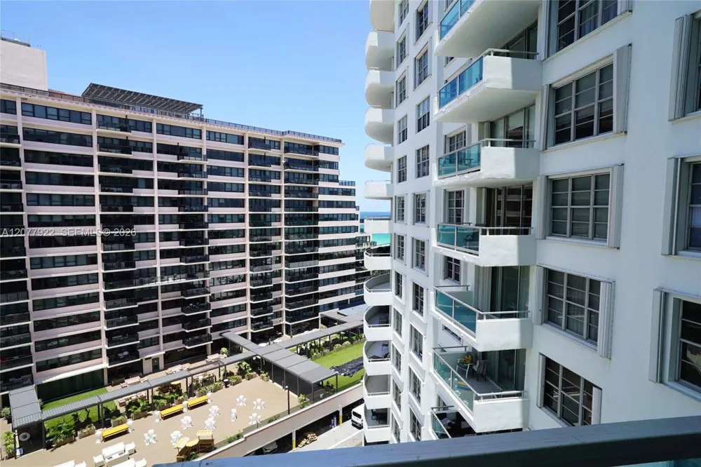 5161 Collins Ave #1101 Miami Beach, FL 33140