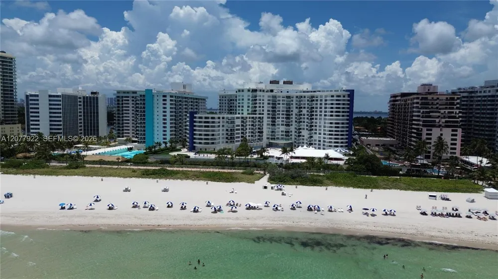 5161 Collins Ave #1101 Miami Beach, FL 33140