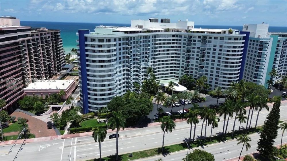 5161 Collins Ave #1101 Miami Beach, FL 33140