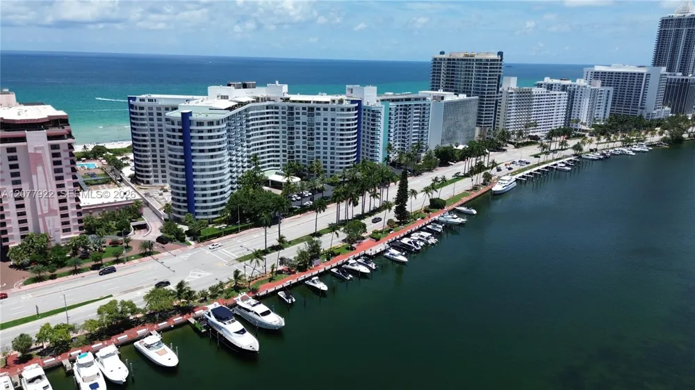 5161 Collins Ave #1101 Miami Beach, FL 33140