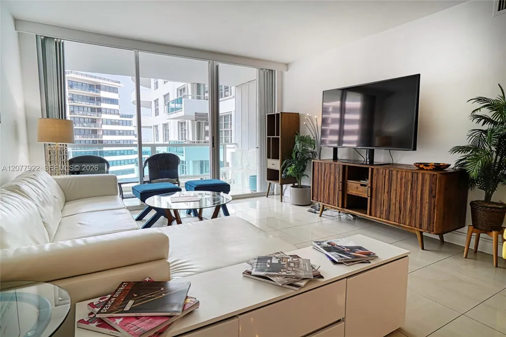 5161 Collins Ave #1101 Miami Beach, FL 33140