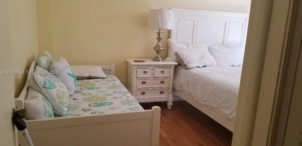 1801 S Treasure Dr #302 North Bay Village, FL 33141