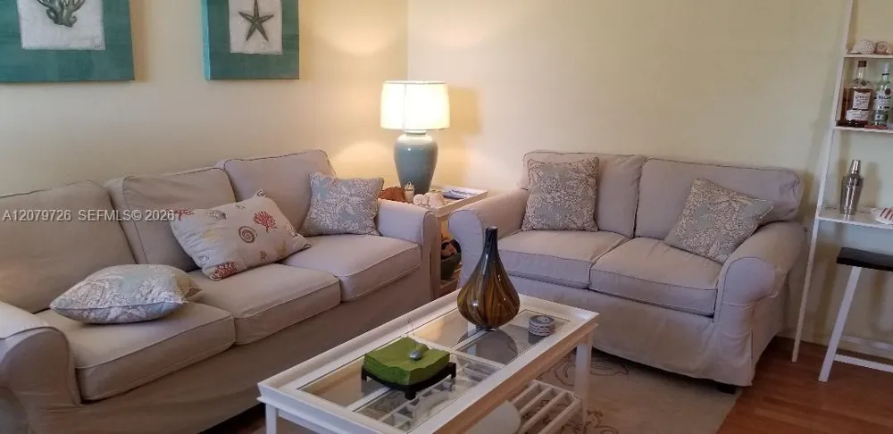 1801 S Treasure Dr #302 North Bay Village, FL 33141