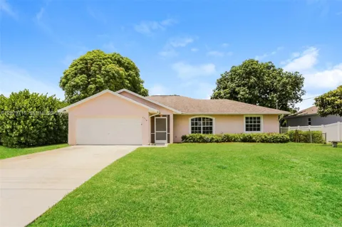 2514 SW Monterrey Ln