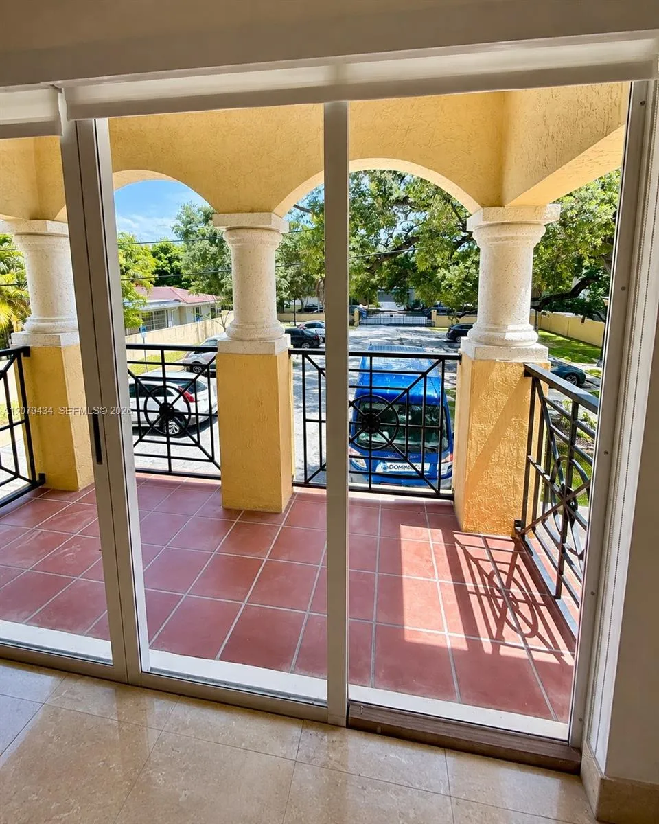 101 Sidonia Ave #205 Coral Gables, FL 33134
