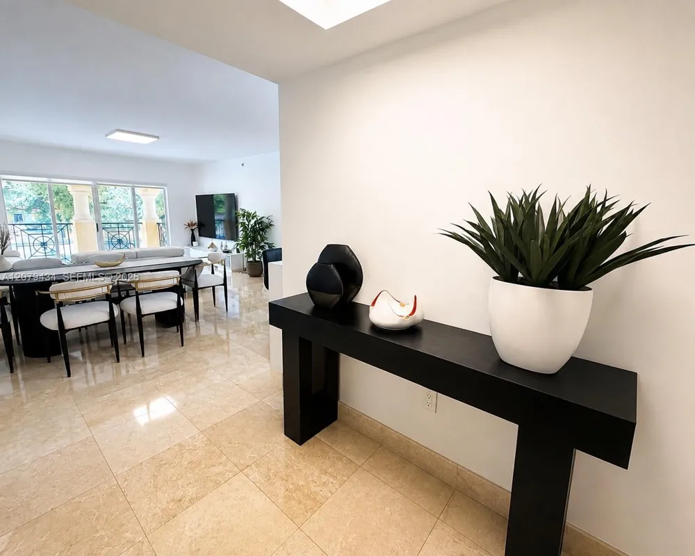 101 Sidonia Ave #205 Coral Gables, FL 33134