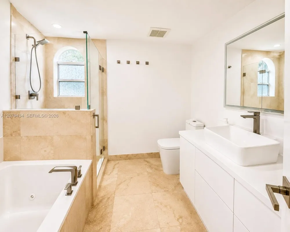 101 Sidonia Ave #205 Coral Gables, FL 33134