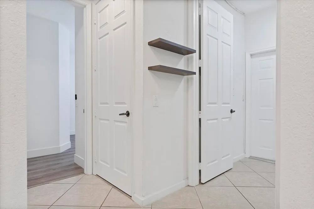 2742 Kinsington Circle Weston, FL 33332