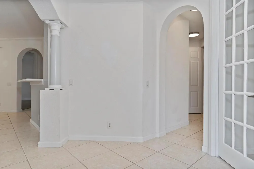 2742 Kinsington Circle Weston, FL 33332