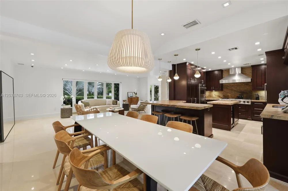 571 S Mashta Dr Key Biscayne, FL 33149