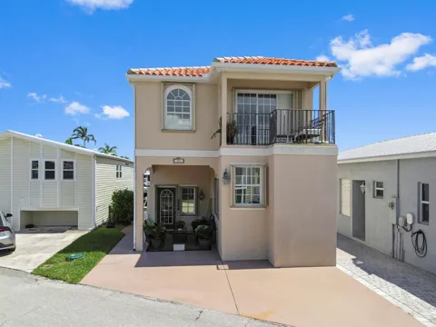 37 Nettles Boulevard