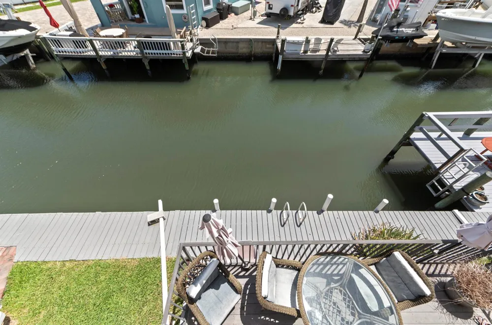 37 Nettles Boulevard Jensen Beach, FL 34957