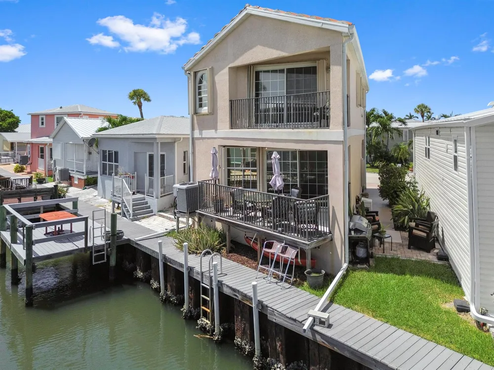 37 Nettles Boulevard Jensen Beach, FL 34957