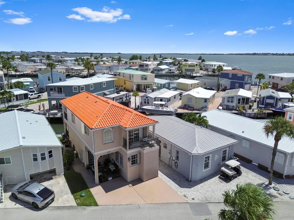 37 Nettles Boulevard Jensen Beach, FL 34957