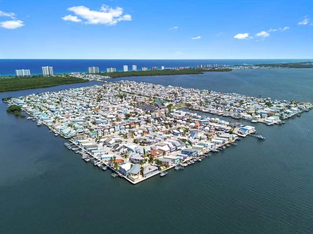 37 Nettles Boulevard Jensen Beach, FL 34957
