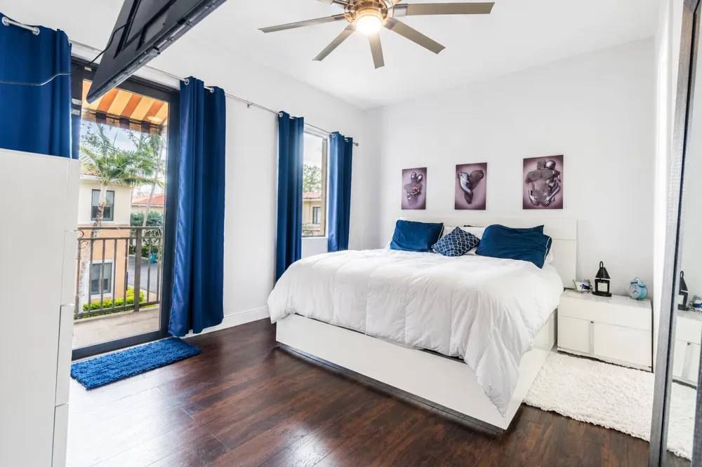 2514 VENETIAN COURT #2514 Boynton Beach, FL 33426