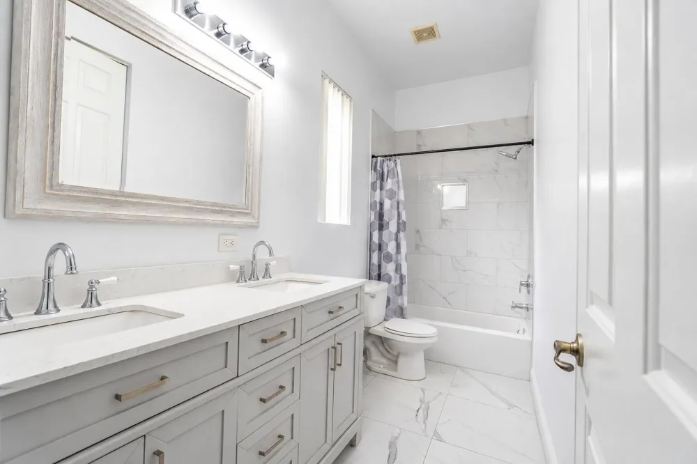 2514 VENETIAN COURT #2514 Boynton Beach, FL 33426